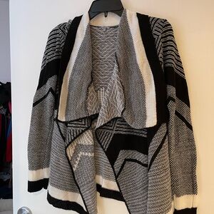Charlotte Russe Black and White Geometric Cardigan
